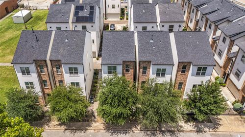 707 Schwartz St, Houston, TX, 77020-5957 | Card Image