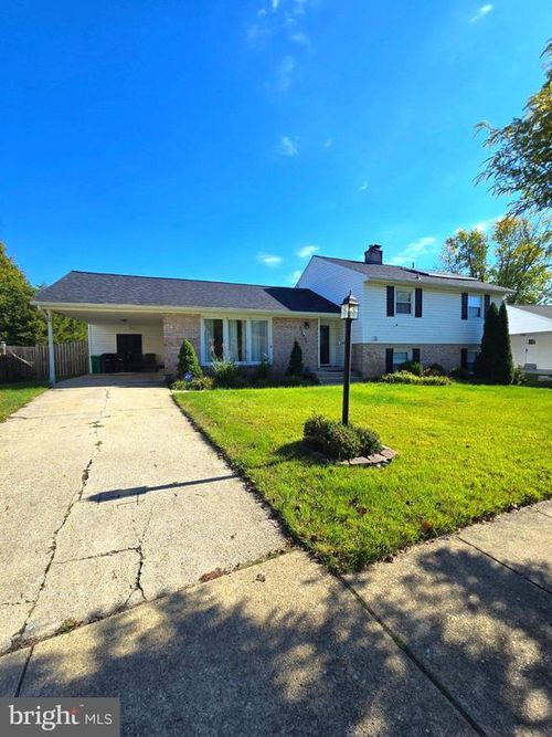 12636 Darlenen St, UPPER MARLBORO, MD, 20774-1702 | Card Image