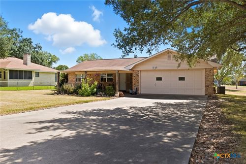 1307 Summit Dr, Gonzales, TX, 78629-4737 | Card Image