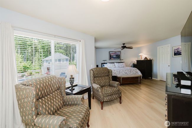 With a sun nook | Image 21