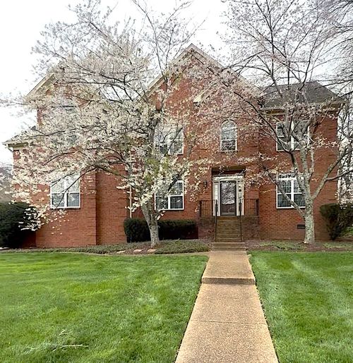 1570 Woodberry Ct, Brentwood, TN, 37027-8640 | Card Image