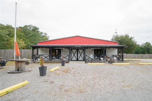 17466 Benns Church Blvd, Smithfield, VA, 23430-6316 | Card Image