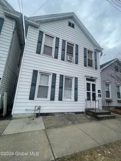 2nd-floor-1524 5th Ave, Watervliet, NY, 12189-2729 | Card Image