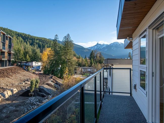 10 - 3385 Mamquam Road, House other with 5 bedrooms, 4 bathrooms and 4 parking in Squamish BC | Image 19