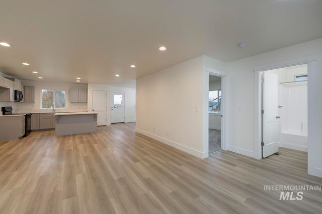 1540 Castle Way, House other with 3 bedrooms, 2 bathrooms and 3 parking in Emmett ID | Image 12