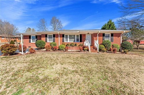 209 Meadowbrook Drive, Liberty, SC, 29657 | Card Image