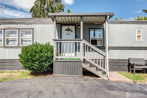 73-11622 Silver Lake Rd, Everett, WA, 98208-2574 | Card Image