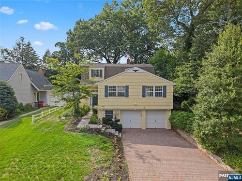 31 Overlook Ter, Nutley, NJ, 07110-1407 | Card Image