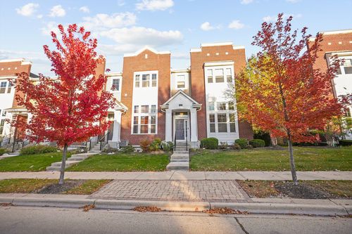 849 Station Blvd, Aurora, IL, 60504-2111 | Card Image