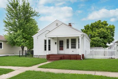 62 S 5th Avenue, House other with 3 bedrooms, 1 bathrooms and null parking in Beech Grove IN | Image 3