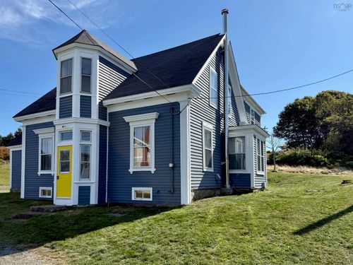 19 Lower Lahave Rd, Riverport, NS, B0J2W0 | Card Image