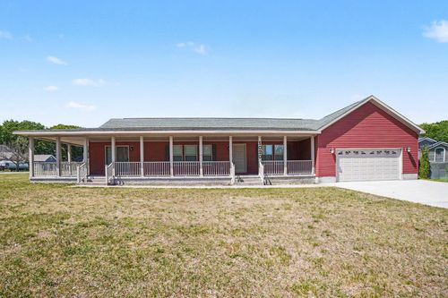 1020 Essex Dr, Weidman, MI, 48893-9362 | Card Image