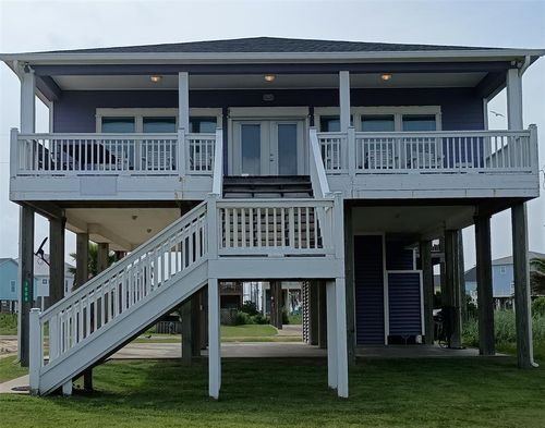 3008 Shady Ln, Crystal Beach, TX, 77650 | Card Image