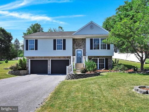 3227 Joyce St, LEBANON, PA, 17046-2630 | Card Image