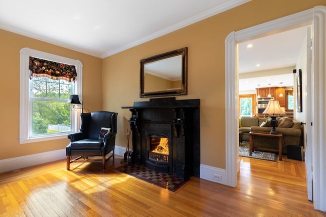 202 Bridge St, House other with 3 bedrooms, 3 bathrooms and 5 parking in Beverly MA | Image 16