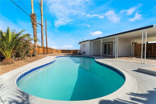 2 Utah Way, Henderson, NV, 89015-7028 | Card Image