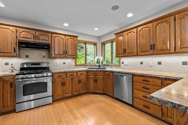 301 E Wayfarer Lane, House other with 4 bedrooms, 4 bathrooms and null parking in APPLETON WI | Image 8