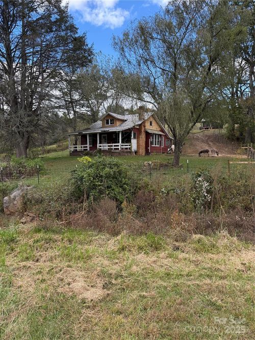 49 Loggy Hollow Rd, Bakersville, NC, 28705-8520 | Card Image