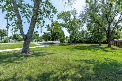 1006 Ne 2nd St, Bentonville, AR, 72712-5412 | Card Image