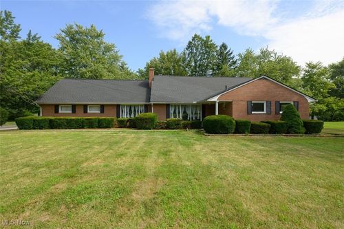 715 Highland Park Dr, New Franklin, OH, 44319-4723 | Card Image