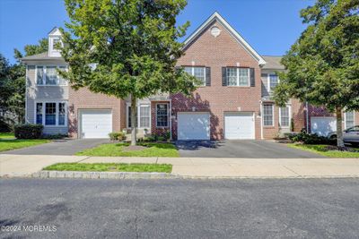 86 Ironwood Court, Condo with 3 bedrooms, 2 bathrooms and null parking in Middletown NJ | Image 1