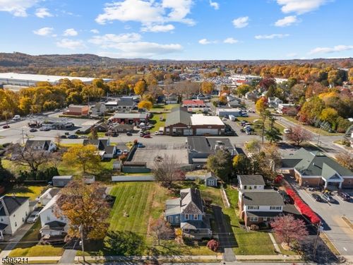 136 S 6th St, Phillipsburg, NJ, 08865-1822 | Card Image