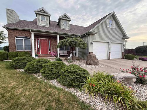 444 Goldenrod Ct, Bluffton, IN, 46714-8817 | Card Image