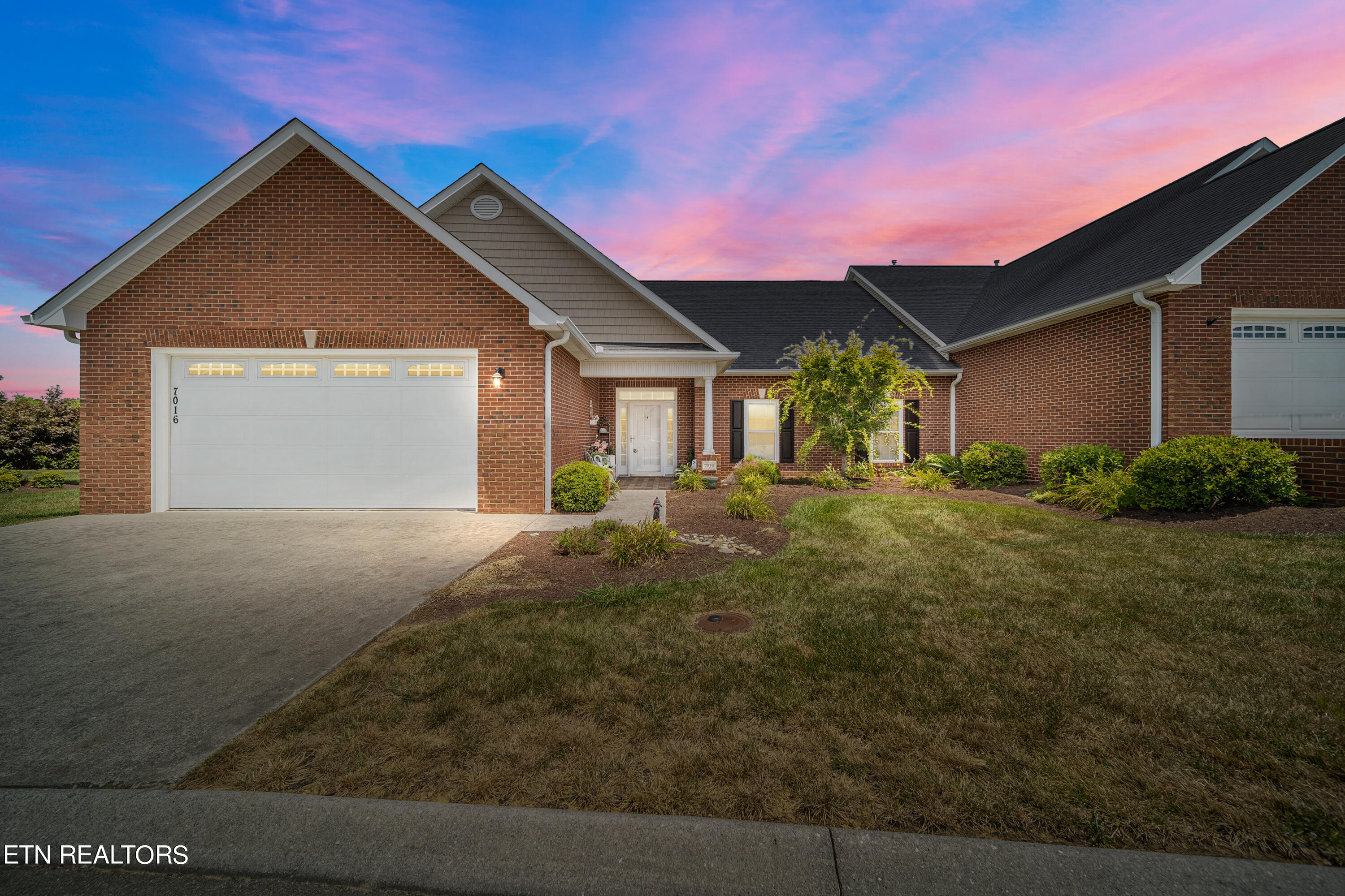 Trellis Way, Knoxville, TN 37914