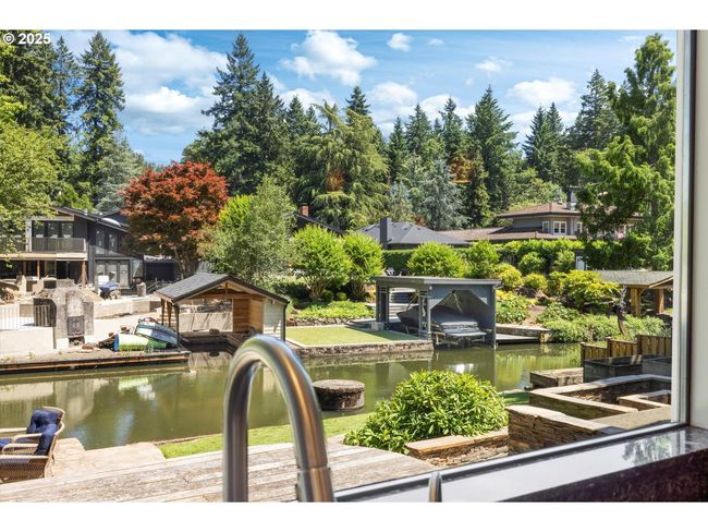 17810 Sarah Hill Ln, House other with 4 bedrooms, 3 bathrooms and 2 parking in Lake Oswego OR | Image 15