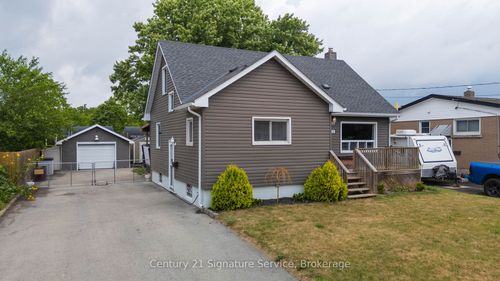 523 Clarence St, Port Colborne, ON, L3K3H3 | Card Image