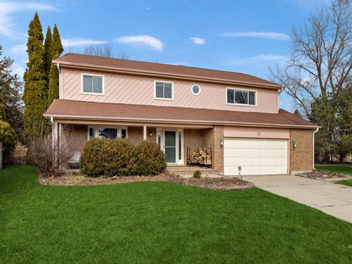 11 Spinnaker Ct, Grayslake, IL, 60030-2635 | Card Image