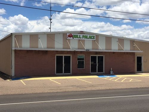 408 Marcos Hinojosa Ave, Hebbronville, TX, 78361-3673 | Card Image