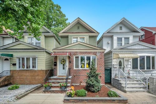 8913 84th St, Woodhaven, NY, 11421-2416 | Card Image