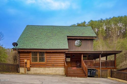 1928 Bear Creek Falls Way, Sevierville, TN, 37876-2916 | Card Image