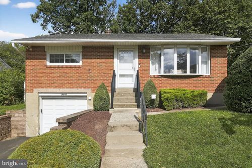 14044 Erwin St, PHILADELPHIA, PA, 19116-1039 | Card Image