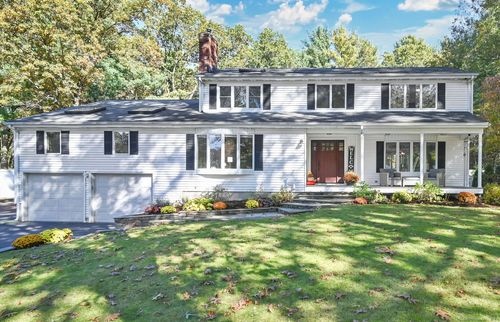 129 Hollow Brook Rd, Windsor, CT, 06095-1209 | Card Image