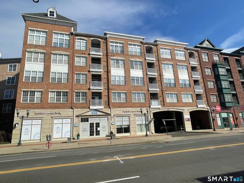 apt-205-850 E Main St, Stamford, CT, 06902-3945 | Card Image