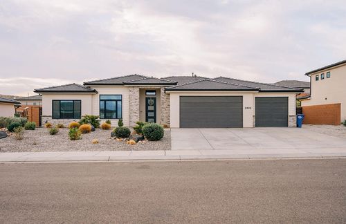 2222 E Yant Flat Dr, St George, UT, 84790-2645 | Card Image