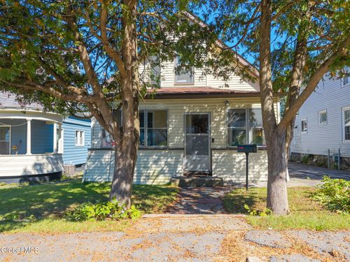 435 Anthony St, Schenectady, NY, 12308-1001 | Card Image