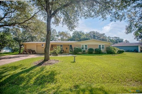 502 Avenue G, El Campo, TX, 77437 | Card Image
