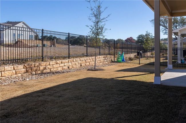 View of yard | Image 6