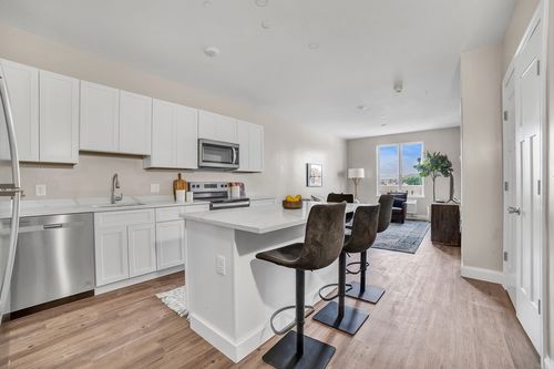 405-127 Centre St, Brockton, MA, 02302-2731 | Card Image