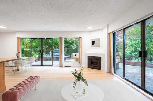 102-747 17th St, West Vancouver, BC, V7V3T4 | Card Image