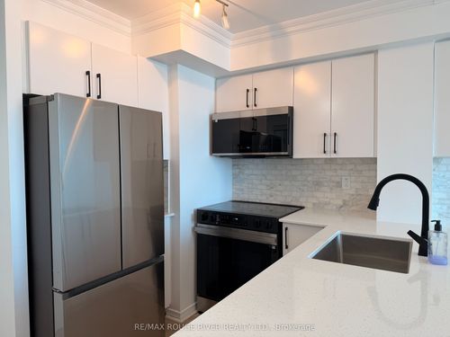 507-340 Watson St W, Whitby, ON, L1N9G1 | Card Image