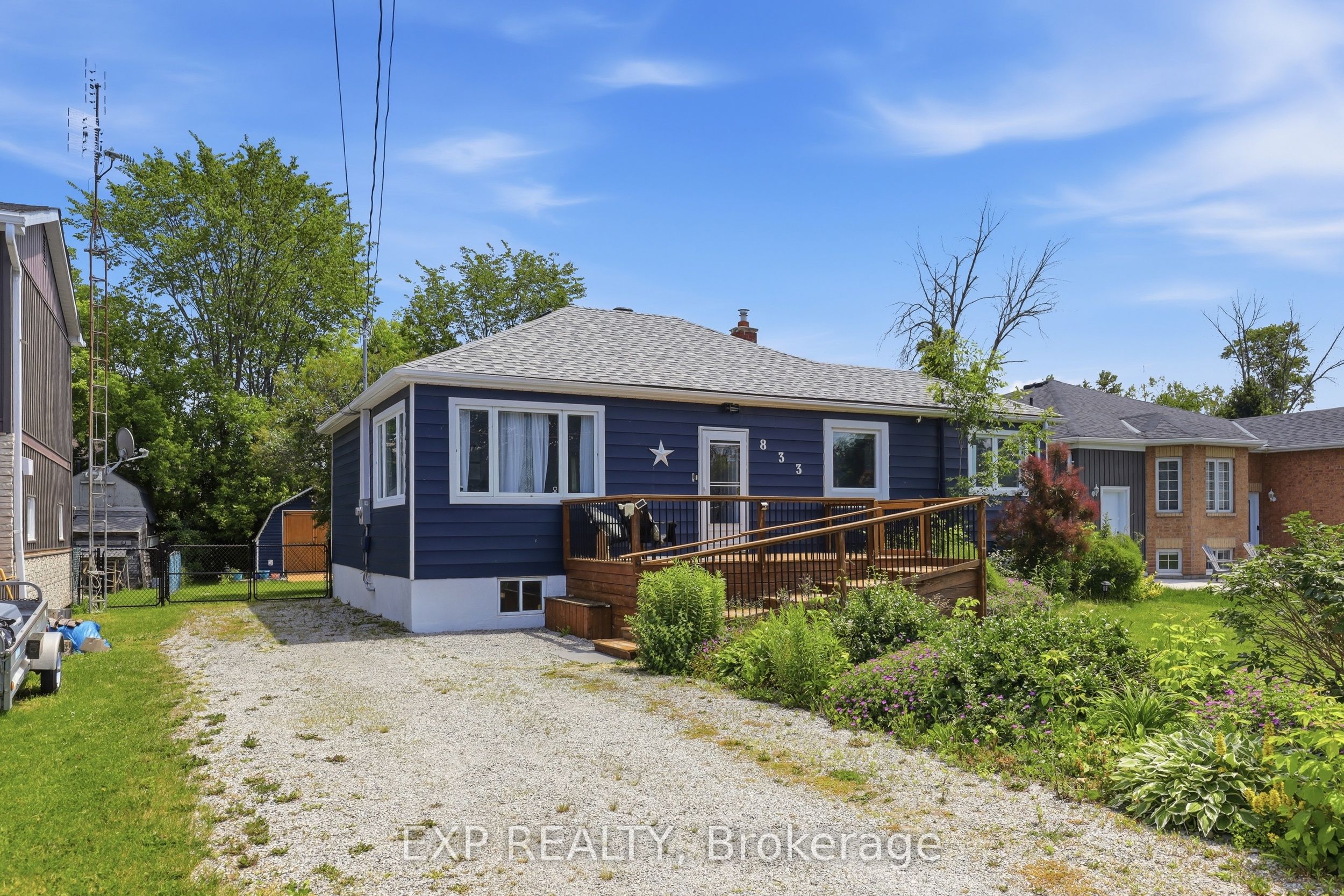 Residential in Georgina