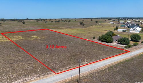 202 Scenic Hills Dr, La Vernia, TX, 78121-5902 | Card Image