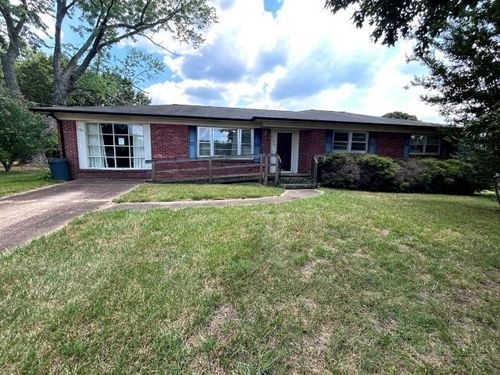 3196 Westview St, Valdese, NC, 28690-9521 | Card Image