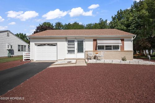 23 Basset Dr, Toms River, NJ, 08757-5637 | Card Image