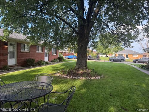 unit-9-3875 Devon Road, Royal Oak, MI, 48073 | Card Image