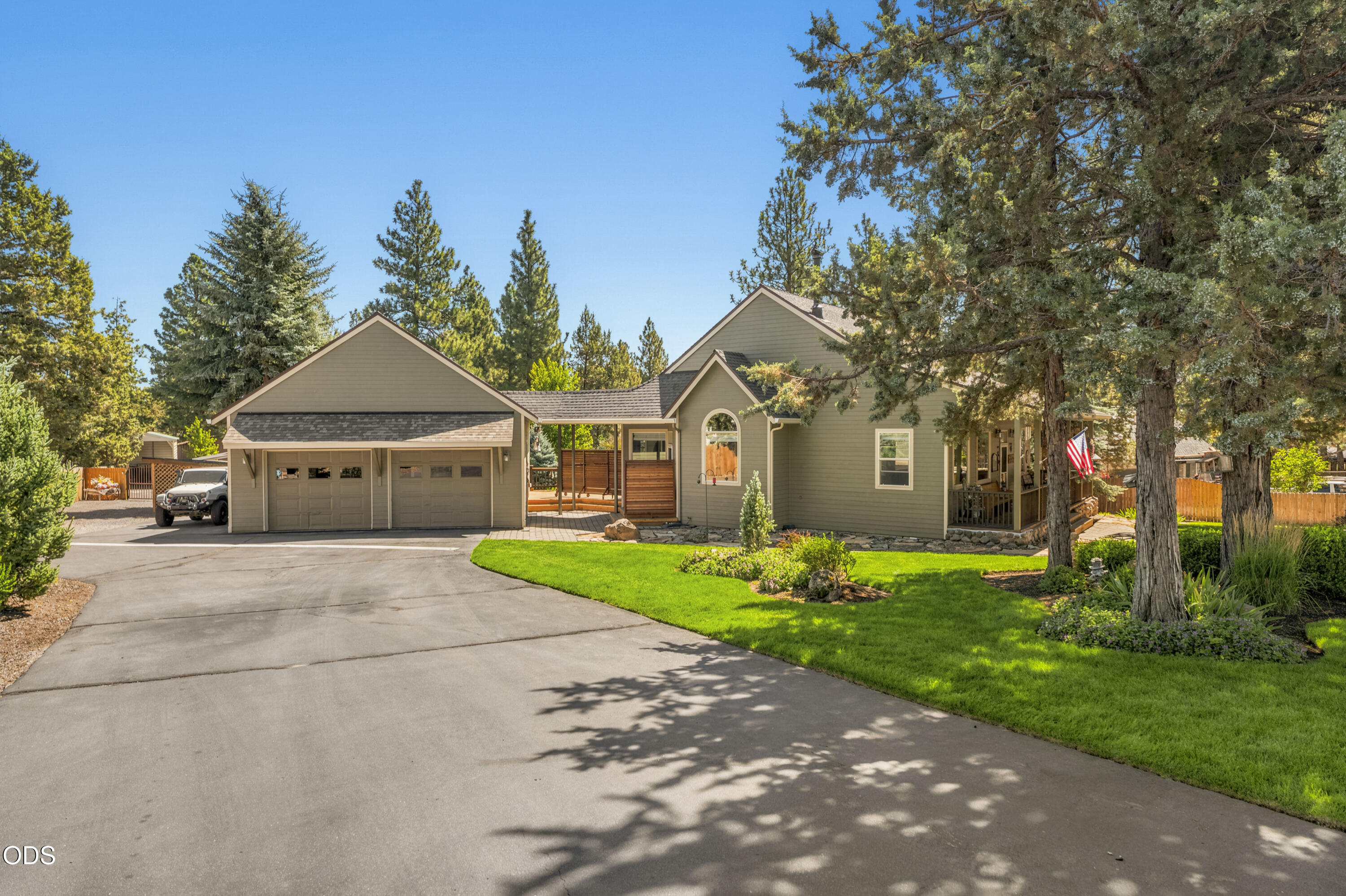Residential in Sisters 5